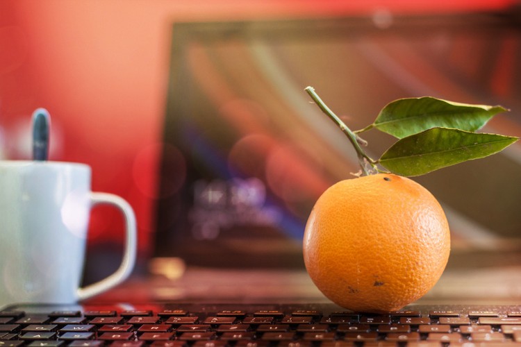 橙色，办公室，水果，多汁，成熟，健康的食物，